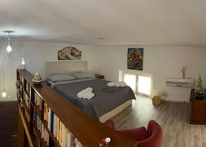 Appartement à 3 Chambres à Coucher
